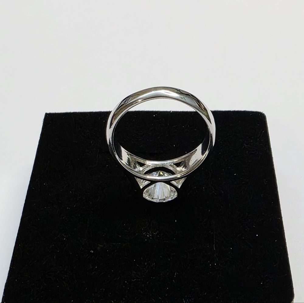 Engagement Ring 2CT Size 6 Moissanite in Solid Silver ASR6111 - Picture 5 of 7